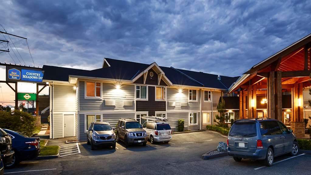 เบสท์ เวสเทิร์น พลัส คันทรี่ มีโดวส์ อินน์ Aldergrove ภายนอก รูปภาพ